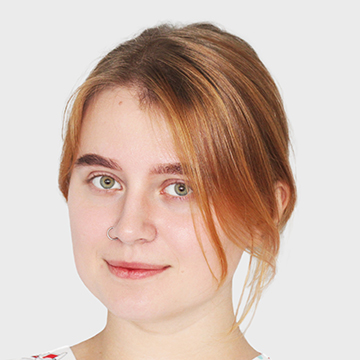 РЫЖИКОВА