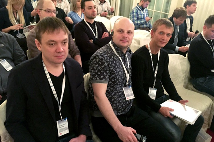14 февраля — день влюбленных… в свою работу!
